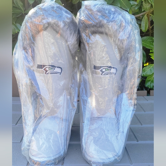 Seahawks boots (ugg style boots) - Picture 1 of 6